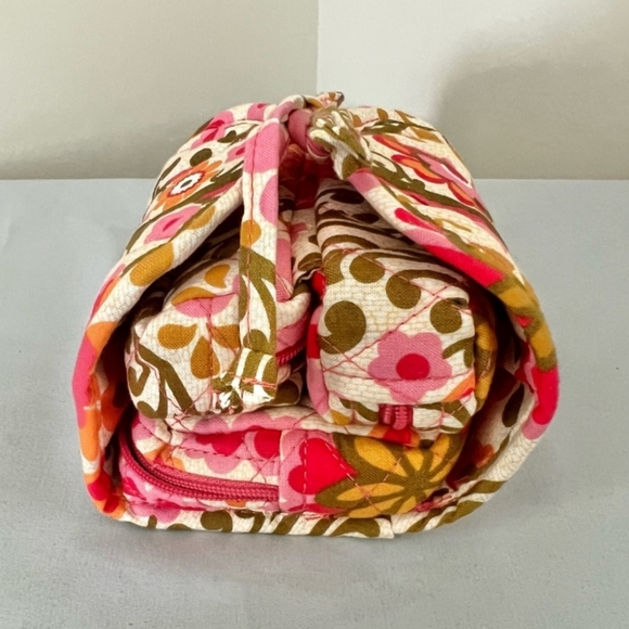 Vera Bradley Wrap It Up Folkloric - Picture 2 of 5